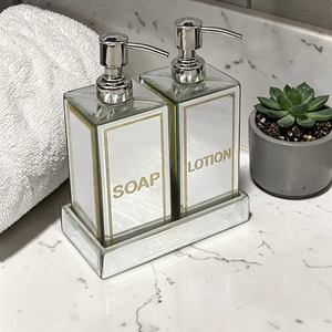 Pompe à savon murale élégante en acier inoxydable, design contemporain en métal - Product Image 6