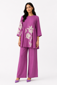 Conjunto de Dos Piezas Bordado de Diseño en Color Morado para Mujer |   Túnica Larga y Pantalones Anchos - Product Image 3