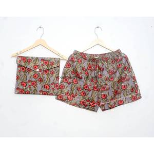 Hermoso Conjunto de Pijama Corto Vintage con Cuello Camisero, 3 Piezas, Estampado Floral Digital, Elegante y Cómodo, 100% Algodón - Product Image 3