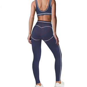 Conjunto de yoga personalizado para mujer con MOQ bajo, top con cuello en V, ligero, de color sólido, ropa deportiva para mujer, conjunto de yoga. - Product Image 2