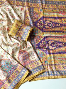 ผ้าไหมทอแจริพรีเมียม – พิมพ์ลายดิจิทัลพร้อมเสื้อปักดิ้นดอริ - Product Image 2