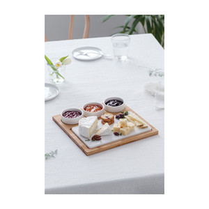 Vassoio da portata in bambù con tagliere in marmo e tre ciotole in ceramica - Product Image 2