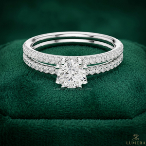 Anillo de Compromiso y Matrimonio de Oro Blanco de 9KT, 10KT, 14KT y 18KT con Moissanita Redonda Brillante Certificada por IGI, con Doble Pavé - Product Image 1
