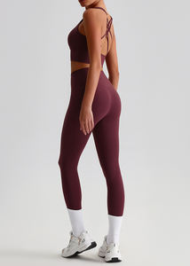 Conjunto de Yoga de Poliamida Suave como la Mantequilla para Verano, Bra Deportivo Transpirable con Sujetador Push-Up, Leggings Deportivos Color Borgoña para Gimnasio y Fitness para Mujer - Product Image 4