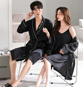 Ensemble de nuit tricoté respirant pour couple, vêtements d'intérieur pour printemps, été, automne, hiver, comprenant short pour homme et robe camisole pour femme avec coussinet de poitrine - Product Image 2