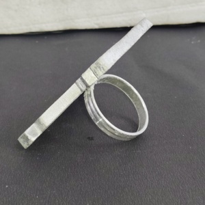 Anillo para Servilletas con Diseño Único de Bates y Pelotas de Cricket, de Aluminio, con Temática Deportiva, para Eventos de Clubes y Decoración - Product Image 4