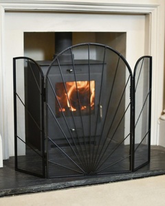 Protector de Chimenea Metálico con Diseño de Arco Solar, Malla Plegable de Tres Paneles, Resistente al Calor, Diseño Moderno - Product Image 1