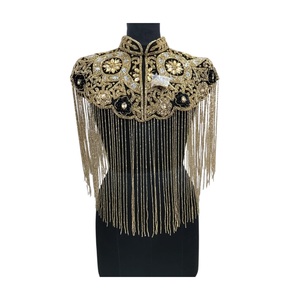 Cape à paillettes perlées la plus vendue pour les soirées, les fêtes et les occasions spéciales, disponible à un prix avantageux - Product Image 1