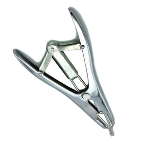 Pince applicatrice d'anneaux vétérinaires robuste avec mâchoires de précision et poignée ergonomique en acier inoxydable - Product Image 2