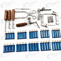 Ensemble de 58 instruments de chirurgie cervicale Caspar de qualité supérieure avec lames en titane pour la neurochirurgie et l'orthopédie de la colonne vertébrale, livré avec boîte