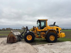 Chargeuse sur pneus Volvo L90H d'occasion/neuve avec moteur Perkins, hydraulique HYDAC, PLC et boîte de vitesses - Garantie de 5 ans ou plus - Product Image 2