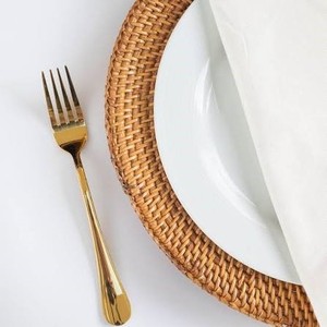 Decorative Rattan Charger Plate Wicker Serving Plate Handmade Natural Woven Placemat Restaurant Wedding Table Natural Colour - Product Image 3