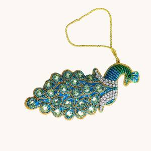 Adorno Colgante de Lujo con Bordado de Zari de Pavo Real |   Motivo de Cuentas Hecho a Mano para Decoración Festiva del Hogar y Conjuntos de Regalo - Product Image 1