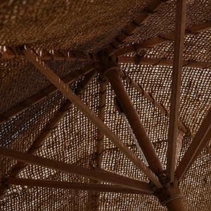 Sombrilla de Lujo para Exteriores, Ecológica, de Fibra de Coco, con Poste de Madera - Product Image 2