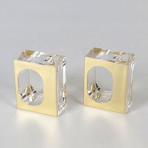 Anillo de Servilleta Cuadrado Acrílico Transparente Moderno, Florero, Porta Flores para Bodas y Fiestas - Product Image 3