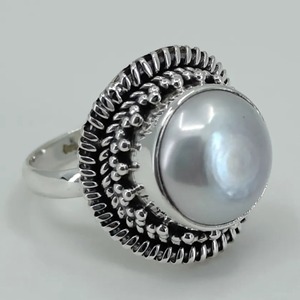Bague en argent sterling fait main avec perle naturelle ronde sertie clos, bijou bohème, cadeau pierre de naissance de juin - Product Image 3