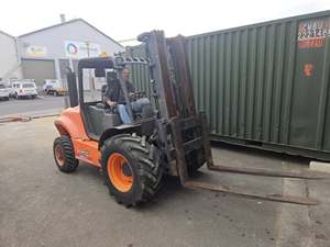 Montacargas Todoterreno <span class=keywords><strong>AUSA</strong></span> C250H de 2.5 Toneladas en Venta en Todo el Mundo |   Equipo de Manejo de Materiales para Todo Terreno Listo para Exportación - Product Image 5