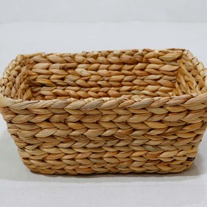 Panier de rangement rectangulaire en rotin naturel, simple et polyvalent, pour un rangement soigné - Product Image 3