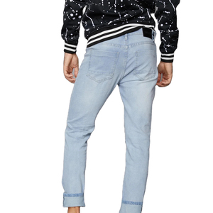 Jeans de Mezclilla Azul Claro, Corte Slim Fit, Desgastados, Cintura Media, Estilo Casual, Pierna Recta, Algodón, para Hombre, Estilo Verano - Product Image 3