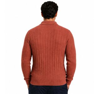Pull polo en maille côtelée terracotta à manches longues, col boutonné, décontracté, doux et chaud pour l'hiver, personnalisable avec logo, mode premium pour homme - Product Image 2