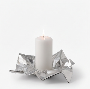 Support de bougie contemporain en argent texturé froissé, objet décoratif sculptural en fonte, offre de gros pour commandes en vrac - Product Image 1