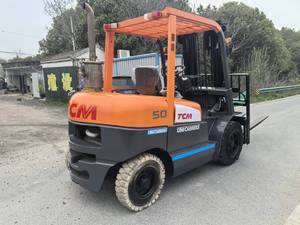 Montacargas TCM Usado de 5 Toneladas, Buen Precio, Componentes Principales Probados en Fábrica: Caja de Cambios, Bomba, Motor, Rodamientos, para Minería, Construcción y Puertos - Product Image 3