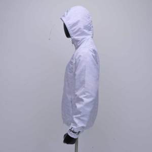 Chaqueta Cortavientos Ligera Personalizada de Alta Calidad para Hombre, Tejido de Poliéster Ventilado y Transpirable, Diseño Retro con Cierre - Product Image 4