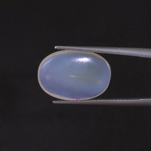Ópalo Natural Blanco, Gema Suelta de 6.64 Quilates, Corte Ovalado 17.5x12mm, Certificado IGI, Tallado a Mano, Pulido, Encerado/Aceitado, Joyería Fina Ligera - Product Image 3