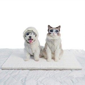 [Daejin Electronics] Brys Washable Pet <b>Cooling</b> Mat <b>Dog</b> <b>Cooling</b> <b>Pad</b> Certified Safe Material Formula Aid - Product Image 1