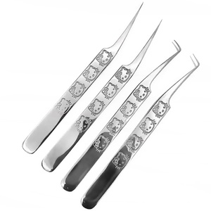 แหนบต่อขนตา RMI Silver 90 องศา คุณภาพสูง ผลิตจากสแตนเลสอย่างยั่งยืน ลายเฮลโลคิตตี้ - Product Image 3