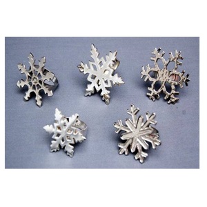 Candélabre Menorah en aluminium, anneaux de serviette argentés, design moderne, écologique, durable, décoration de table pour mariage. - Product Image 2