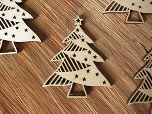 Décoration murale de Noël en bois découpée au laser, ornement rustique sur le thème de la forêt, décoration saisonnière d'hiver - Product Image 1