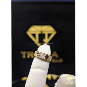 Bague de luxe en diamant de laboratoire VVS de qualité supérieure, argent sterling 925, style hip-hop, pour hommes, par Trisha Jewels - Product Image 1