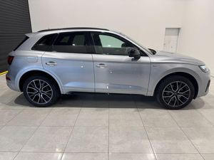 ดีลสุดคุ้ม 2024 Q5 2.0 TDI S LINE - Product Image 3