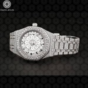 Reloj de Mujer Charm_Jewels de Lujo con Caja Tonneau, Incrustaciones de Diamantes, Analógico, Correa de Acero Inoxidable, Esfera de 38 mm - Product Image 2