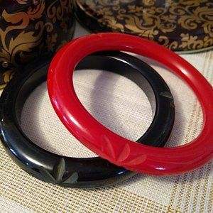 Bracelets en résine marbrée irrégulière de style français, bijoux personnalisés de haute qualité, finition polie. - Product Image 2