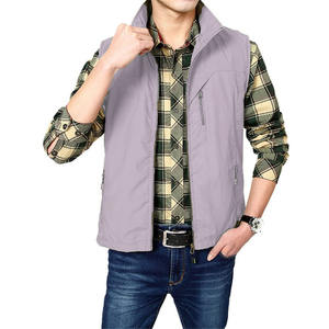 Chaleco para hombre versátil, seguro, de alta calidad, personalizado, antipilling, con múltiples bolsillos, moderno, resistente al agua, suave al tacto, tipo softshell. - Product Image 3