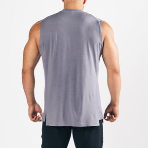 Camisetas sin mangas de algodón 100% de gimnasio para hombre, serigrafía personalizada, transpirable, sin mangas, estilo deportivo con decoración de insignia con logotipo para correr - Product Image 4