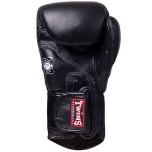 Gants de boxe Muay Thai professionnels en cuir Twins SA-001 noirs, respirants, pour sparring, avec fermeture unisexe et rembourrage de pouce sécurisé - Product Image 3