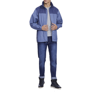 Veste de randonnée softshell bleue pour homme, col haut, résistante à l'eau, manches longues, coupe classique, longueur normale, en polyester. - Product Image 3