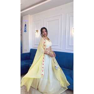 Elegante Conjunto de Lehenga Indo-Occidental para Fiesta, en Poliéster con Trabajo de Hilo, Dori y Lentejuelas, Incluye Choli - Product Image 2