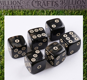 Jeu de dés en corne de buffle naturelle, faits à la main, polis, cubes de jeu durables, pièces de jeu de table - Product Image 4
