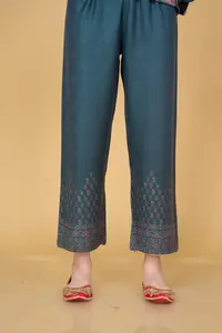 Tela de Vestido para Mujer Safaa Kanthakari Premium Acrowool, Tejida, Sin Costuras, con Estola Jacquard - Product Image 4