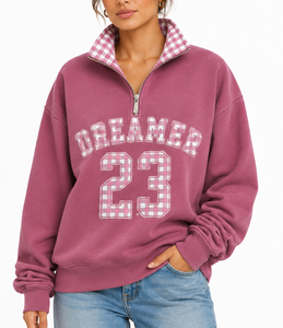DRE AMER OEM ODM Ensemble court sweat à capuche col montant pour femme, avec broderie patch à carreaux et lettres grecques, en coton oversize - Product Image 1