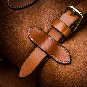 Sac à armes en cuir fabriqué en usine, très demandé, pour hommes et femmes, personnalisable avec étiquette privée. - Product Image 6