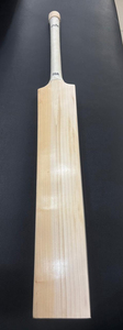 Batte de cricket en saule anglais standard, approuvée JS, pour droitier, manche court, légère, avec étui premium, durable, écologique, ajustée pour batteurs de force de frappe moyenne à basse - Product Image 6