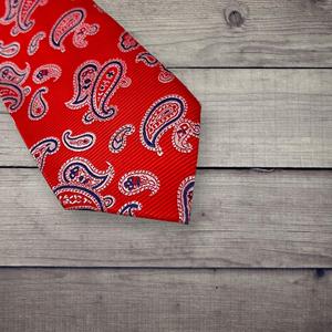 Cravate de luxe rouge à motif cachemire pour hommes |   Cravate de créateur tissée pour occasions formelles, mariages et soirées d'affaires |   Style de vêtements de luxe pour cadeaux, exportation - Product Image 1