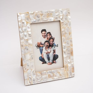 กรอบรูปหรูหราประดับมุกเปลือกหอย งานแฮนด์เมดสร้างสรรค์ พร้อมเคลือบเงา คุณภาพพรีเมียม ของตกแต่งบ้าน โดย Tradebyd - Product Image 2
