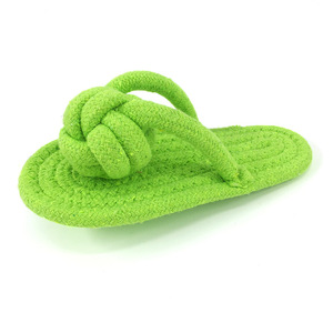 Jouets interactifs pour chiens en corde de coton colorée, résistants aux morsures, en forme de pantoufles, vente en gros directe d'usine pour Noël - Product Image 1