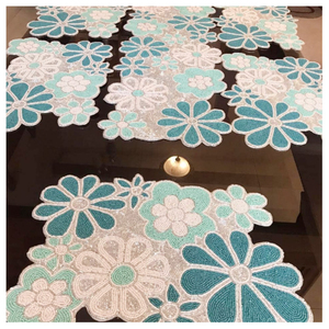 Chemin de table et sets de table en perles de verre écologiques, faits main, motif floral Hibiscus, pour mariage - Product Image 6